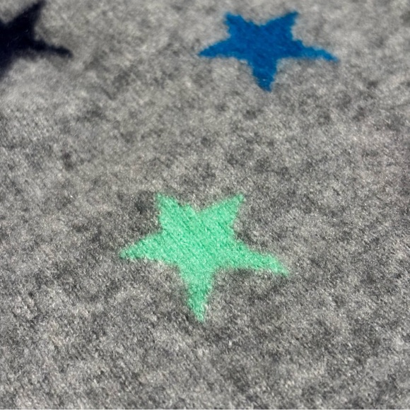 Halogen 100% Cashmere Gray Sweater with Colorful Star Patterns - Picture 16 of 16